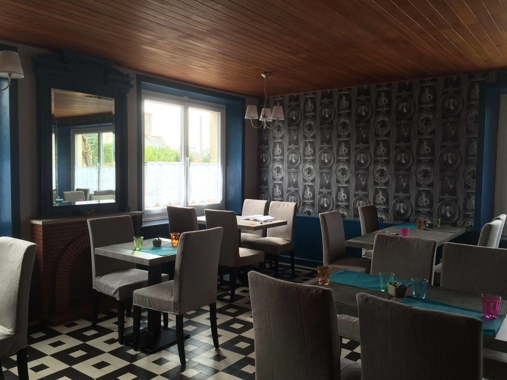 Hotel Restaurant Bocher Ploubazlanec Exterior foto